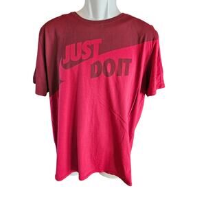 The Nike tee athletic cut 90s color block spell out red mens large L EUC casual